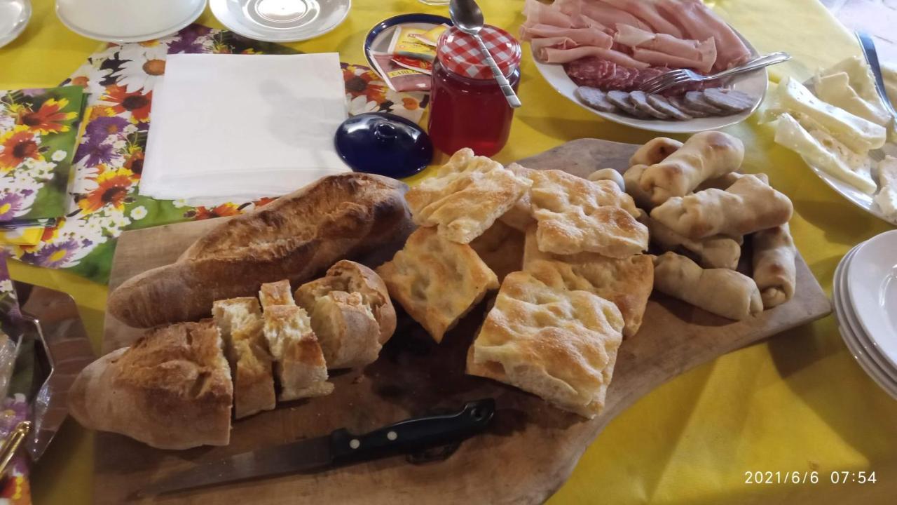 Cascina Boschetto Bed & Breakfast Saliceto Екстериор снимка